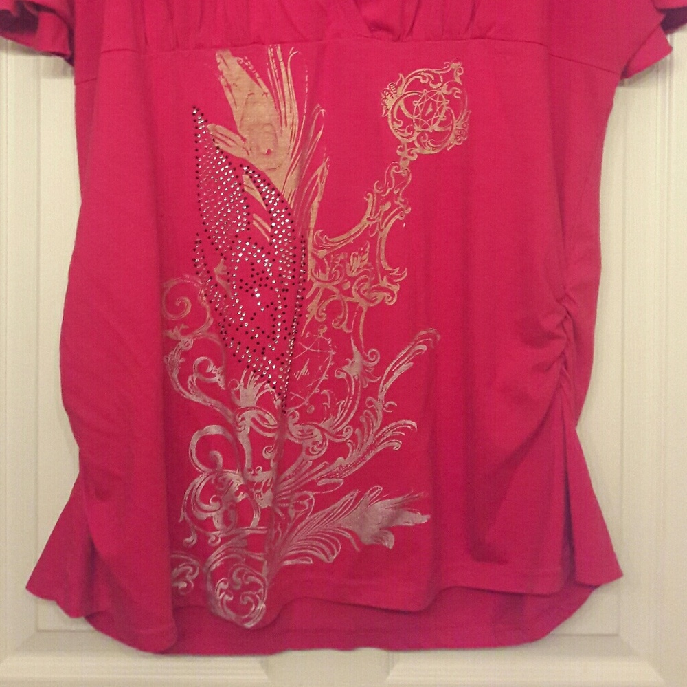 Graphic tee - Picture 2 of 3